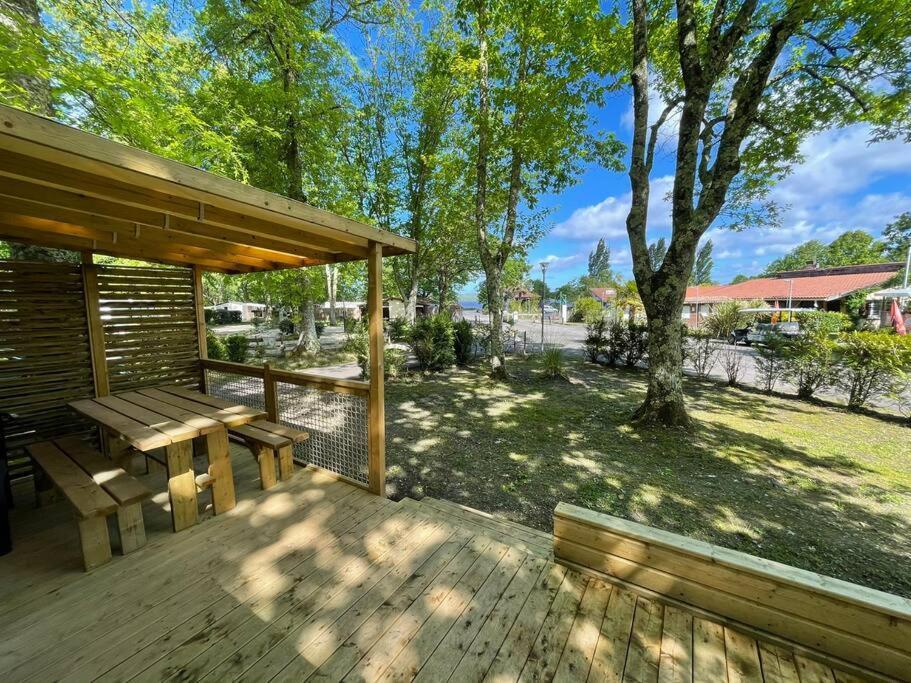 Vue Sur Le Lac, Cadre Verdoyant, Camping 4 Etoiles Aureilhan Kültér fotó